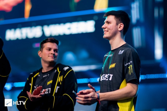 2026年全球PC市场面临出货量下降12%的挑战